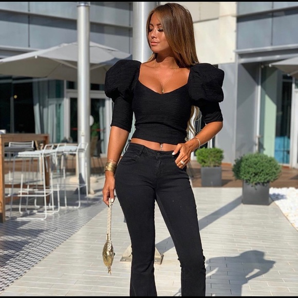 zara belted voluminous top